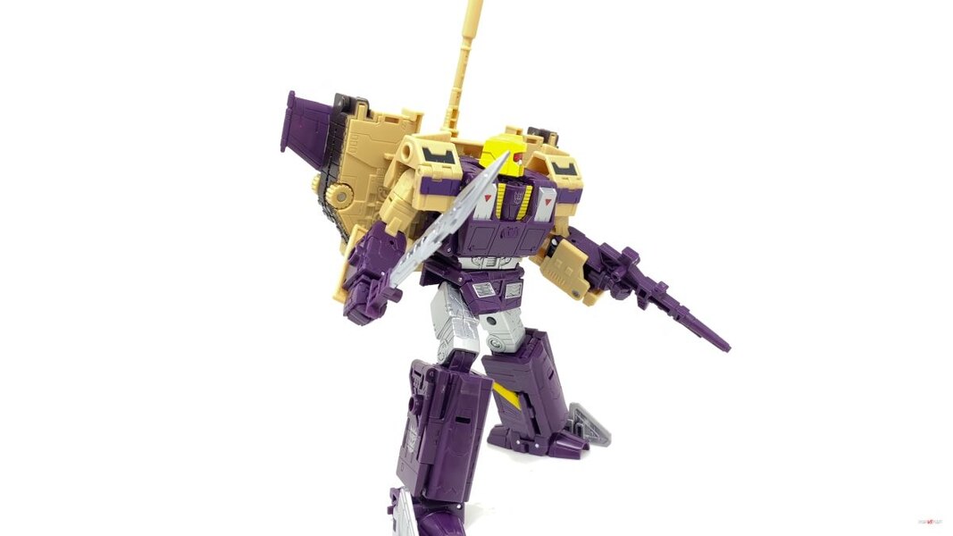 Transformers Legacy Blitzwing First Look In Hand Image  (21 of 61)